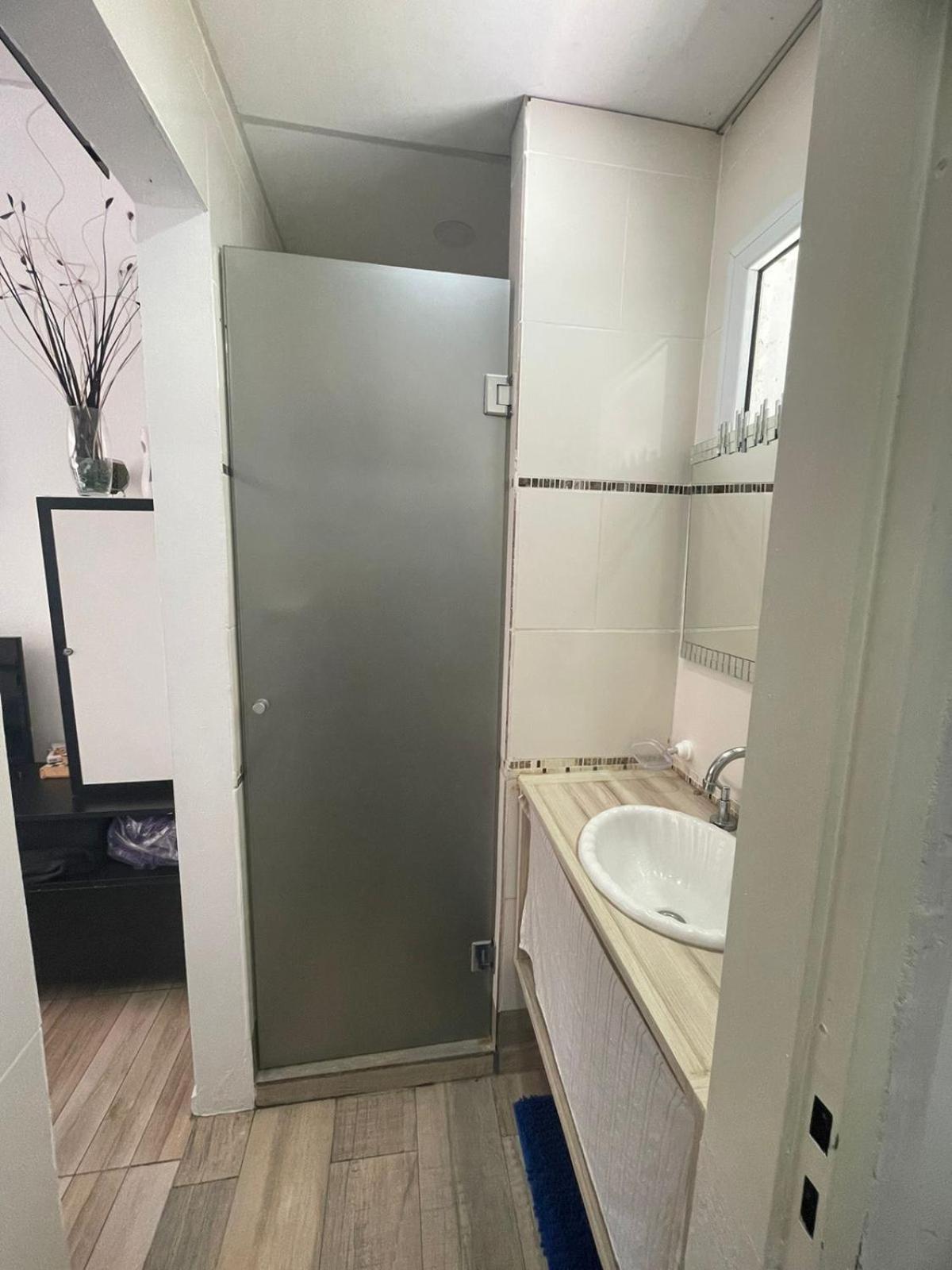 Ezeiza 1 Nuestro Lugar A 15 Minutos Del Aeropuerto Tranfer Opcional Desde Y Al Aeropuerto De Ezeiza Las 24 Horas Pet Friendly Exteriér fotografie